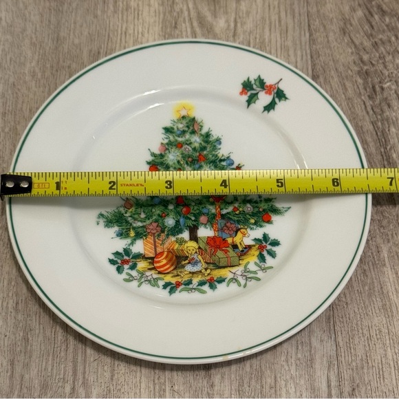 VINTAGE WOODMERE China Set Of 8 Christmas Tree Holiday Desert Plates - EUC - Picture 3 of 8